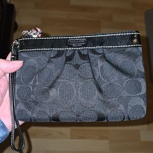 Coach Signature Wrislet Black